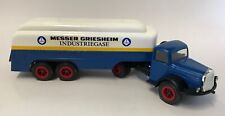 Conrad - Camion Mercedez-benz Avec Citerne Messer Griesheim - 1/43 - Con5426
