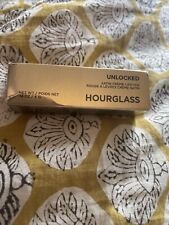 Hourglass Unlocked Rouge A Levres Creme Satin 328