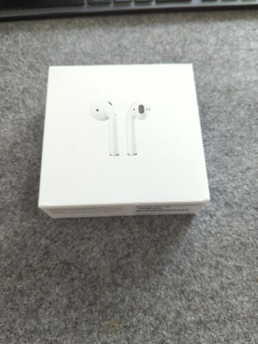 Apple Airpods 1st Gen With Case Charging With Cable A1523 A17 [reconditioned