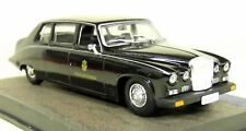 Eon 1/43 James Bond 007 Daimler Limousine Casino Royale Diecast Model Car