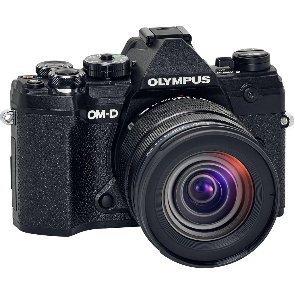 olympus hybride - om-d e-m5 noir m.zuiko ed 12mm f2.0 + m.zuiko digital 45mm f/1.8